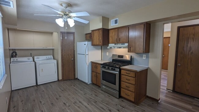 Photo - 3-bedroom in Lewis Central