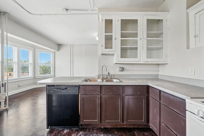 Photo - 111 E 16th St Unidad 405