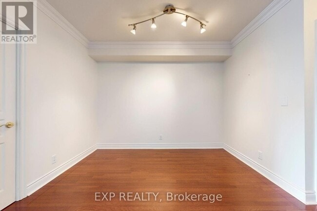 Photo - 10 Delisle Ave Unit 1011