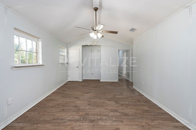 Photo - Updated 4 Bed 2 Bath Brick Home in West Mo...