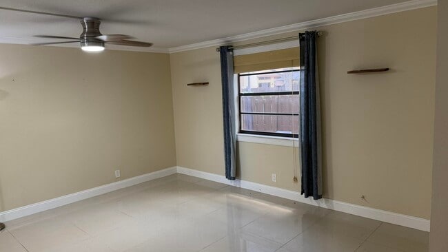 Photo - 1114 NW 79th Dr