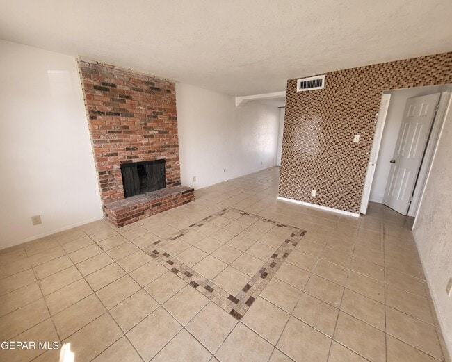 Photo - 6416 Pizarro St