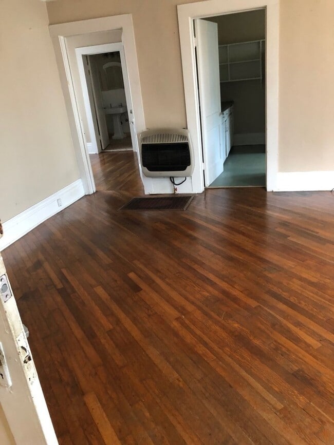 Photo - University Gardens 1BR/1BA unit in Triplex