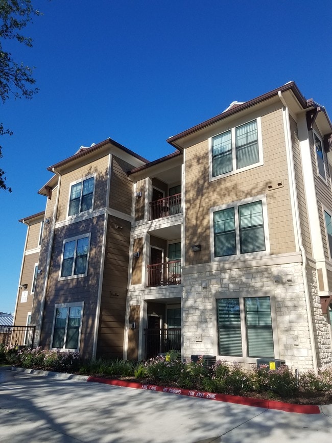 The Brittmoore - The Brittmoore