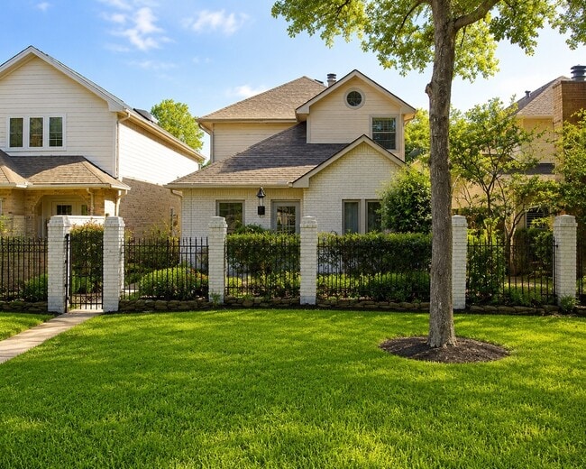 Building Photo - 6737 Tournament Dr