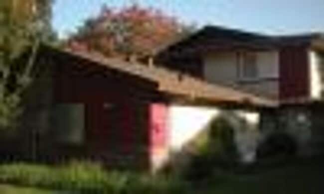 Building Photo - Great North Davis location. Unit 2 Rental