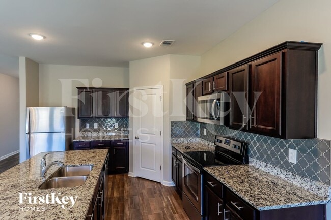 Photo - 115 Bennett Ct