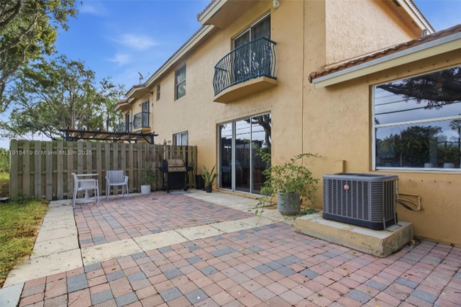 Photo - 16061 NW 24th St