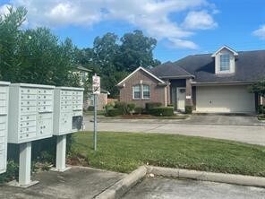 Photo - 1615 Village Townhome Dr