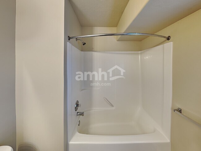 Photo - 5252 S 4300 W