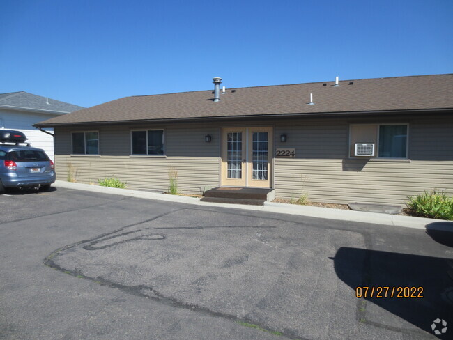 Building Photo - 2224 W Foothills Dr Unit 2224 W. Foothills Dr Rental
