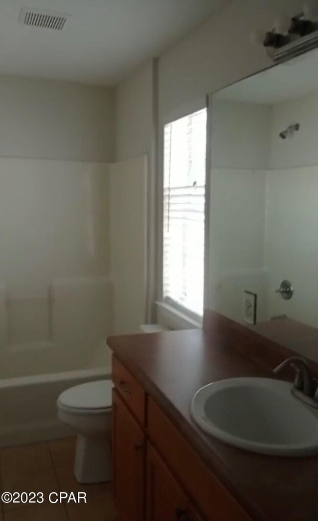 Photo - 730 Mulberry Ave Unit B