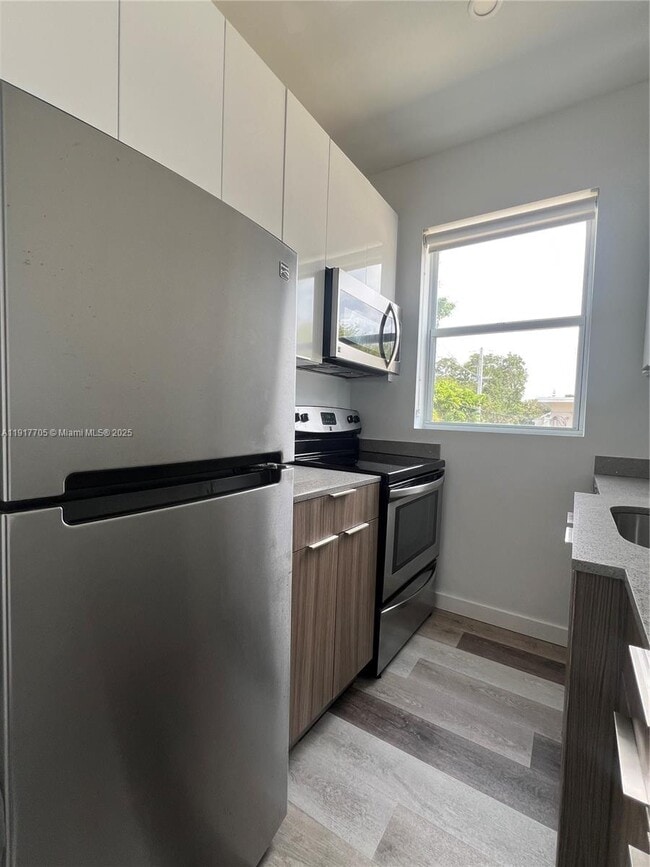 Photo - 1814 SW 22nd Ave Unit 4