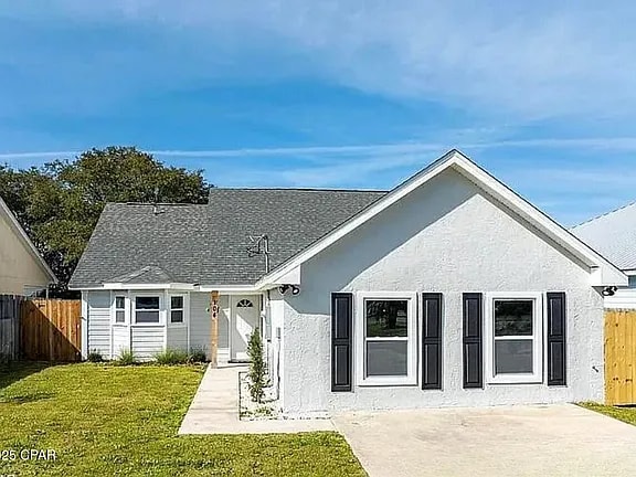 Photo - 104 Oleander Cir