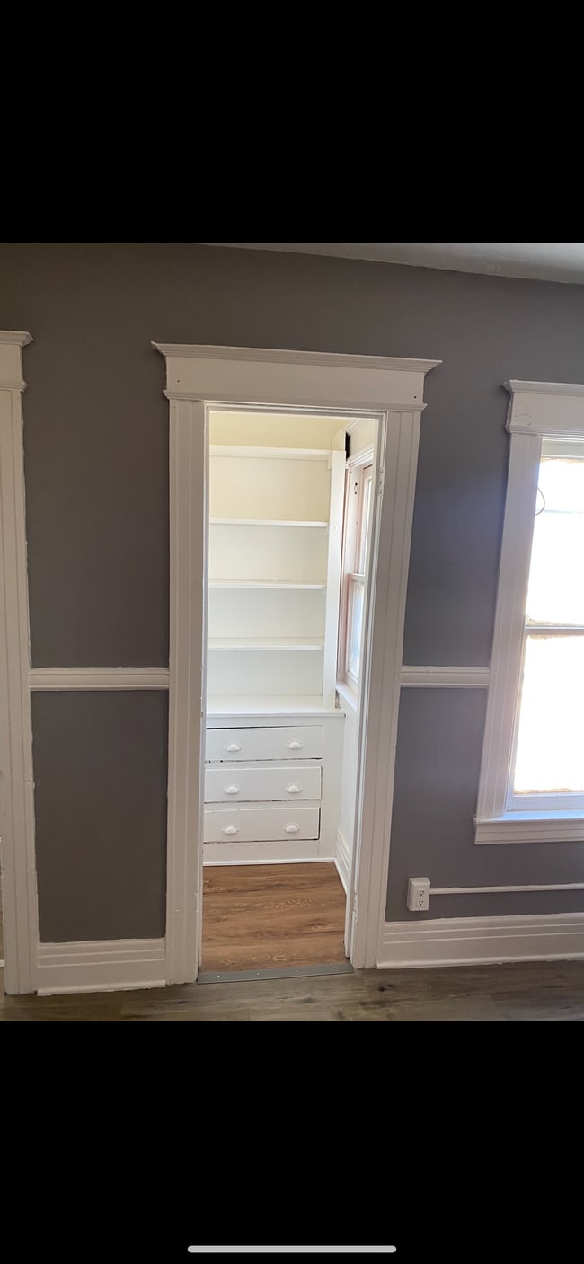 Photo - 857 N Goodman St Unidad 857