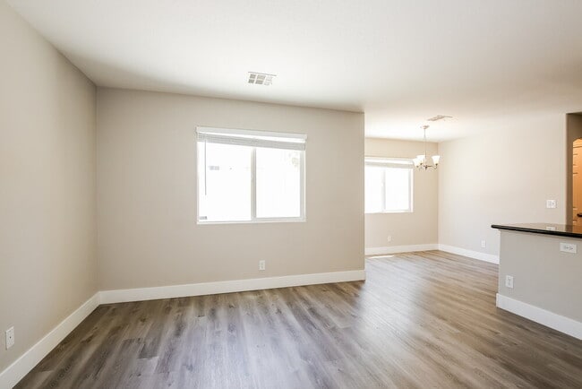 Photo - 9205 Millikan Ave