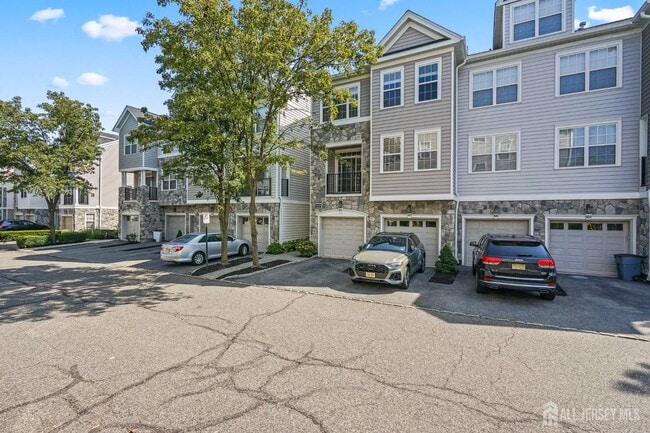 Photo - 107 Brittany Ct