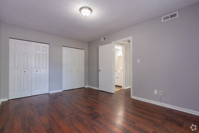 1BR, 1BA - 775SF - Primary Bedroom