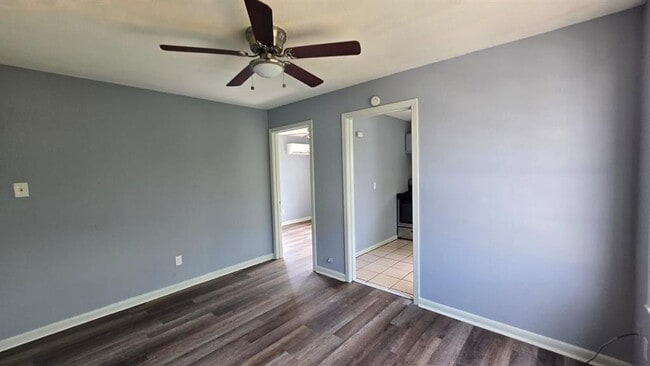 Building Photo - 1012 Ann Unit E Rental