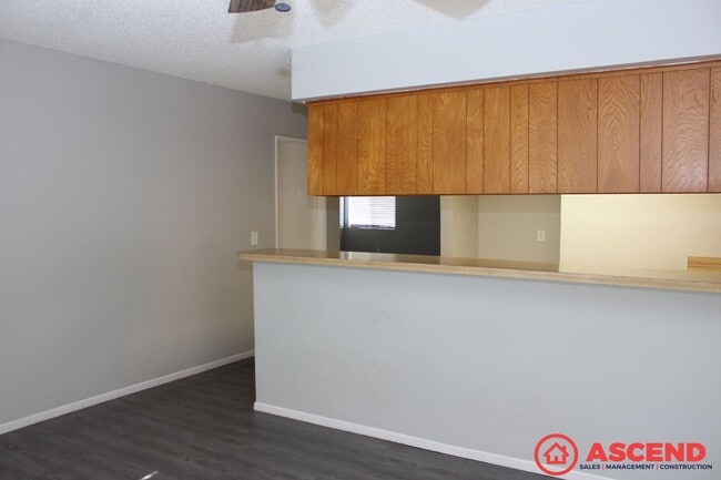 Photo - 4609 Baybrook Way