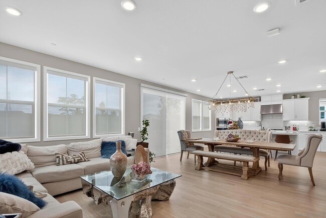 Photo - 1733 Artemisia Ct