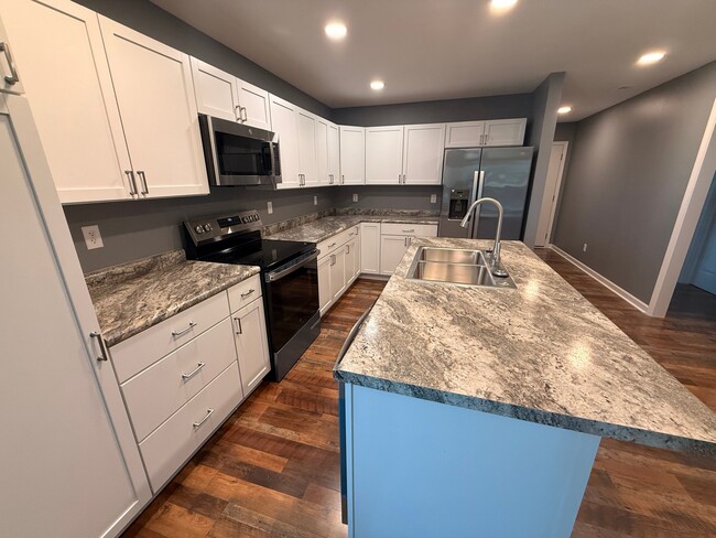 140 C St