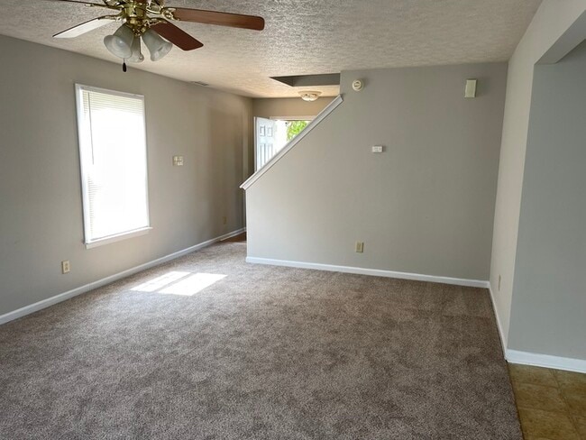 Photo - 1605 Matthew Allen Cir