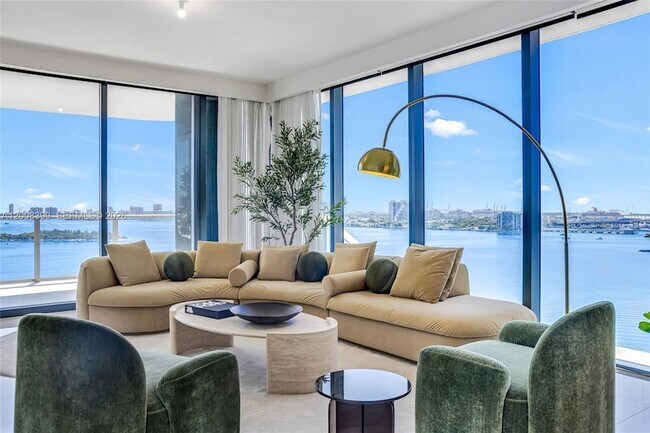 Photo - 700 NE 24th St Unit 1107