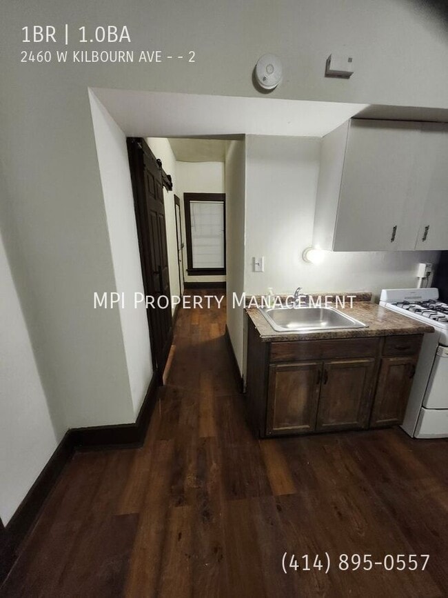 Photo - 2460 W Kilbourn Ave Unit 2