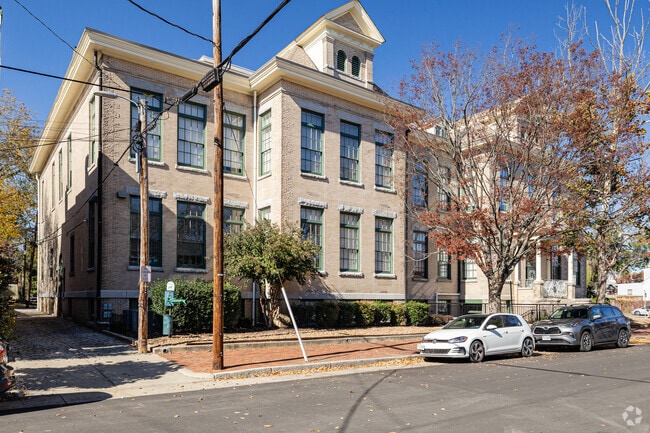 Building Photo - Lava Lofts