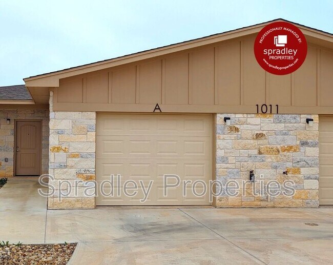 Photo - 1011 Laurel Dr