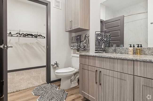B3 2BR, 2BA - 1,120SF - Bathroom