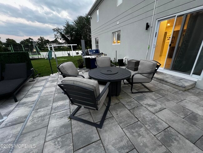 Photo - 799 Bowyer Ave