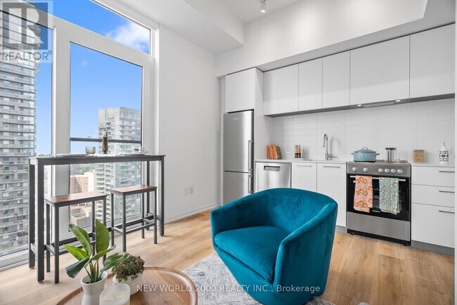 Photo - 101 Roehampton Ave Unit 2211