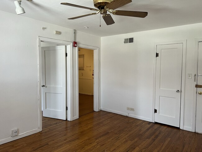 Photo - 10 E Jefferson Ave Unidad 2