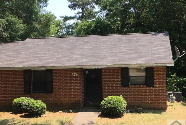 Building Photo - 211/213 Windy Hill Way Unit 213