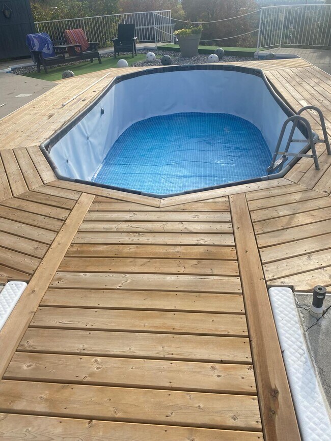 Photo - 845 Toovey Rd