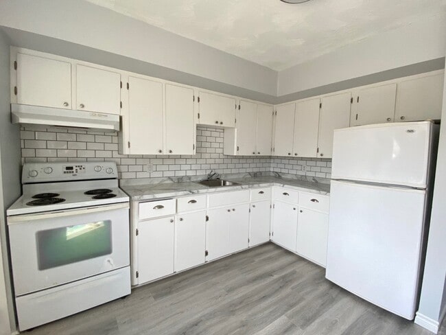 Building Photo - 80 Glasier Rd Unit 6