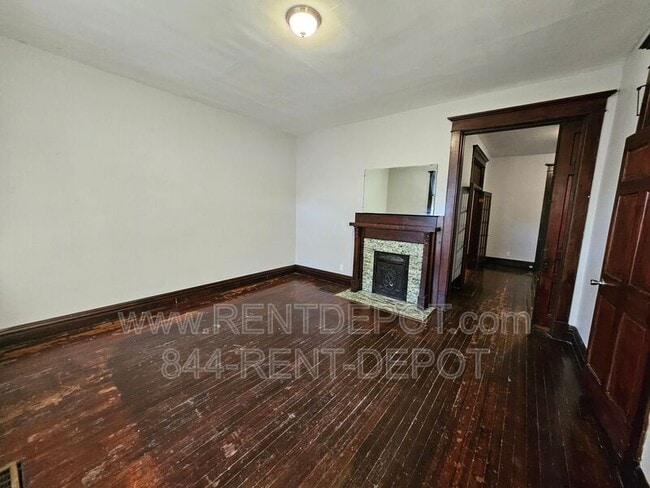 Photo - 308 E Iowa St