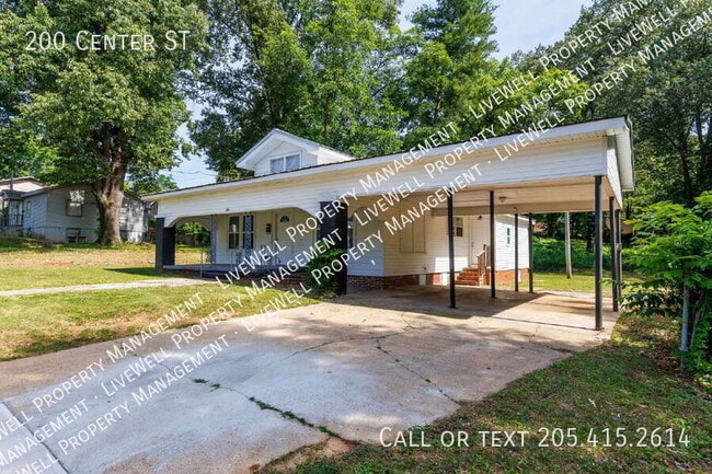 Photo - 200 Center St