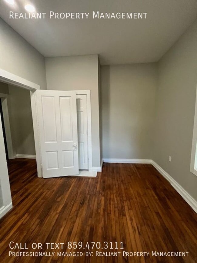 Photo - 505 Broadway-