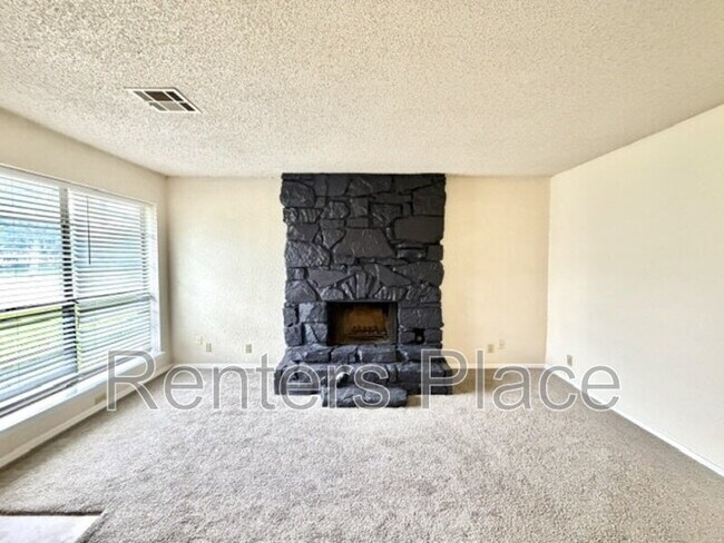 Photo - 8215 N 117th E Ave