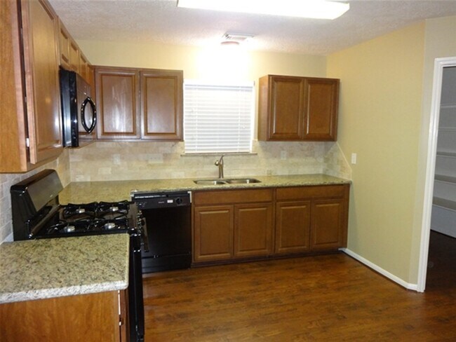 Photo - 3631 Windmoor Dr