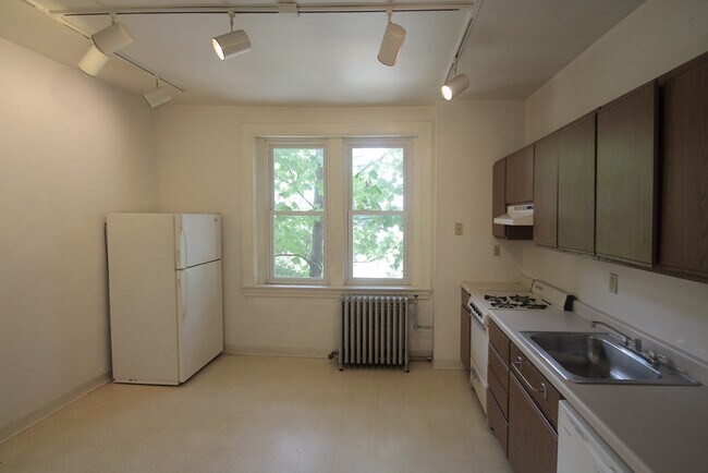 Photo - 200 Kelly Ave Unidad 2