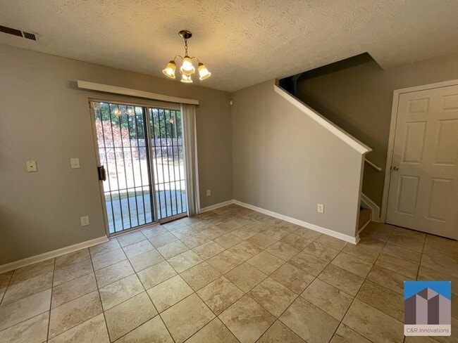 Photo - 2345 Delfern Dr