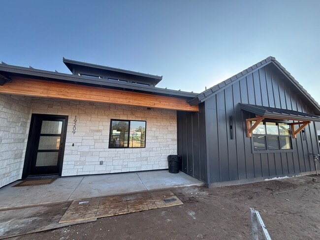 Photo - NEW Queen Creek Home