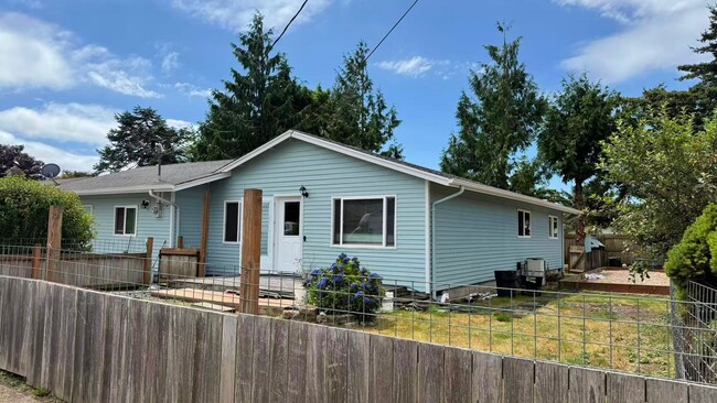 Photo - 602 Ash Ave