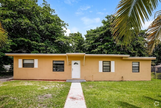 Building Photo - 10255 SW 172nd St Rental