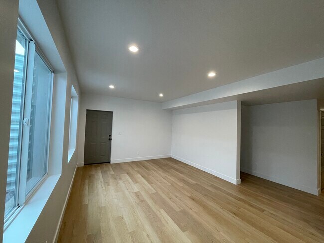 Photo - 2323 E Patriot Drive