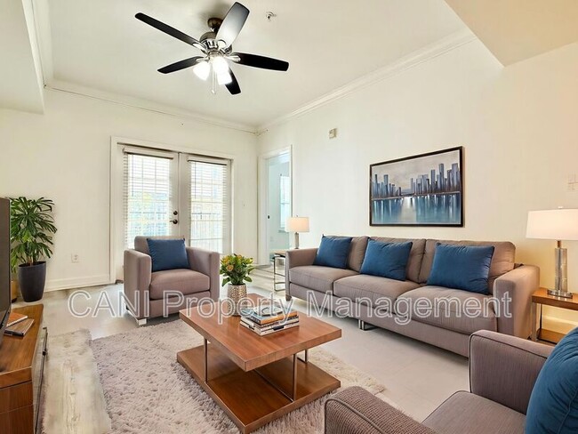 Photo - 202 E South St Unidad 1037